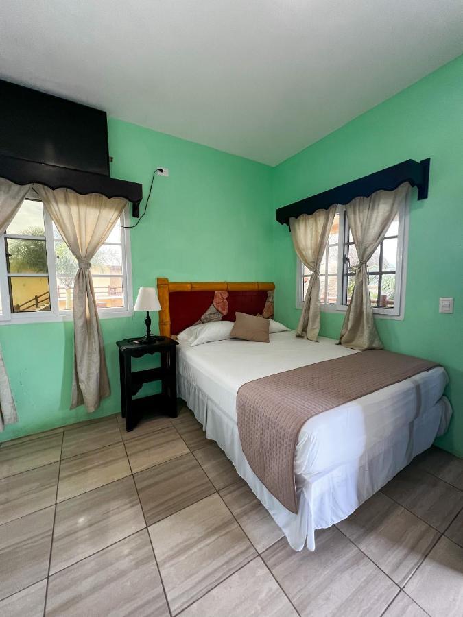 Hotel Pazifico En Monterrico Dış mekan fotoğraf